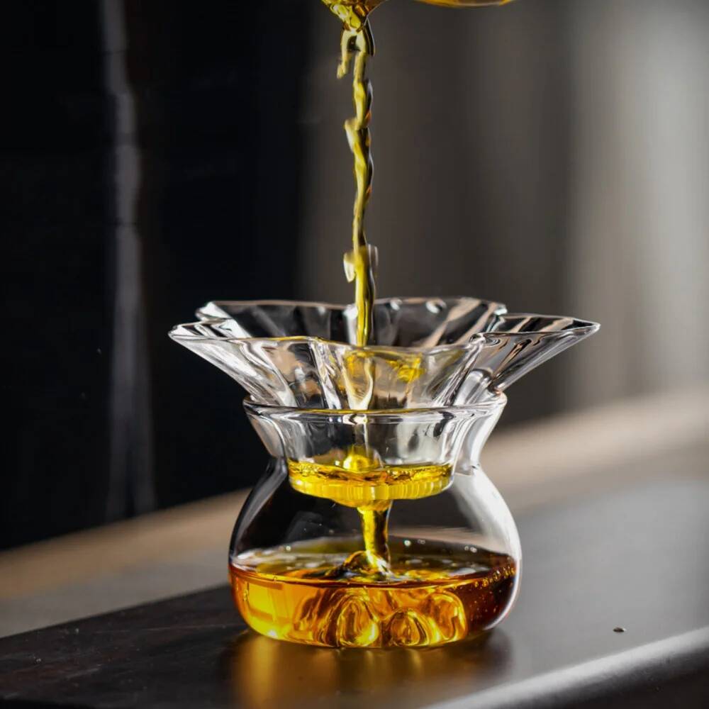 Coffee Tea And Leaf - مصفاة شاي زجاجية بتصميم زهرة سعة