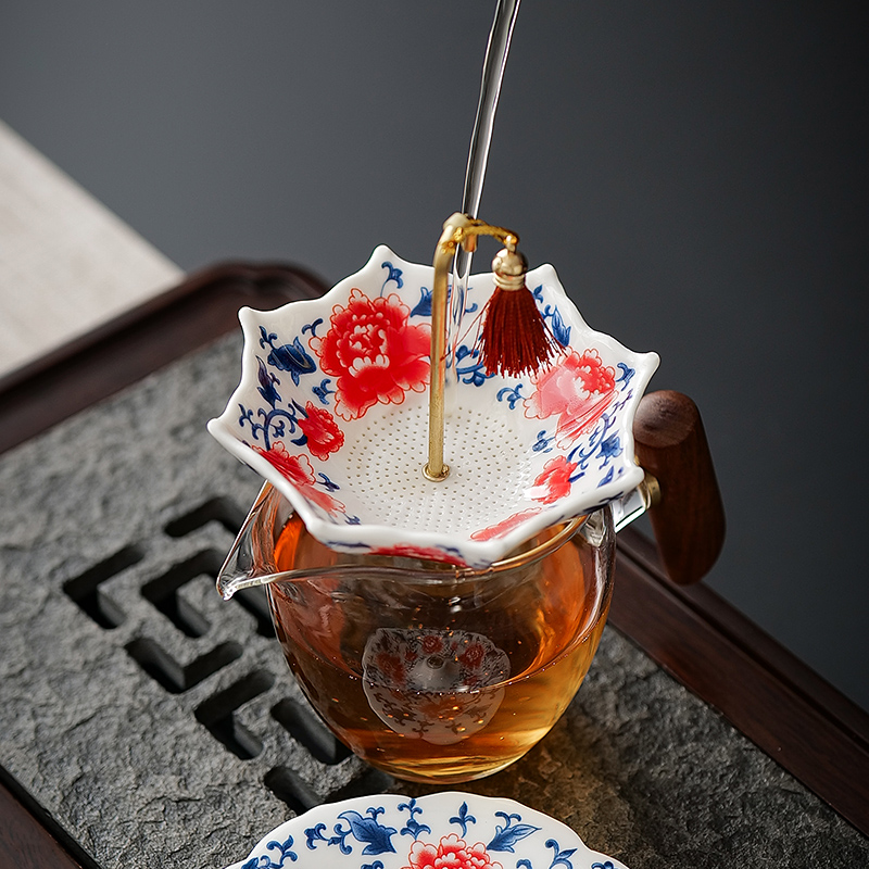 مصفاة شاي سيراميك صينية على شك - مراجعة Coffee Tea And Leaf وسعره